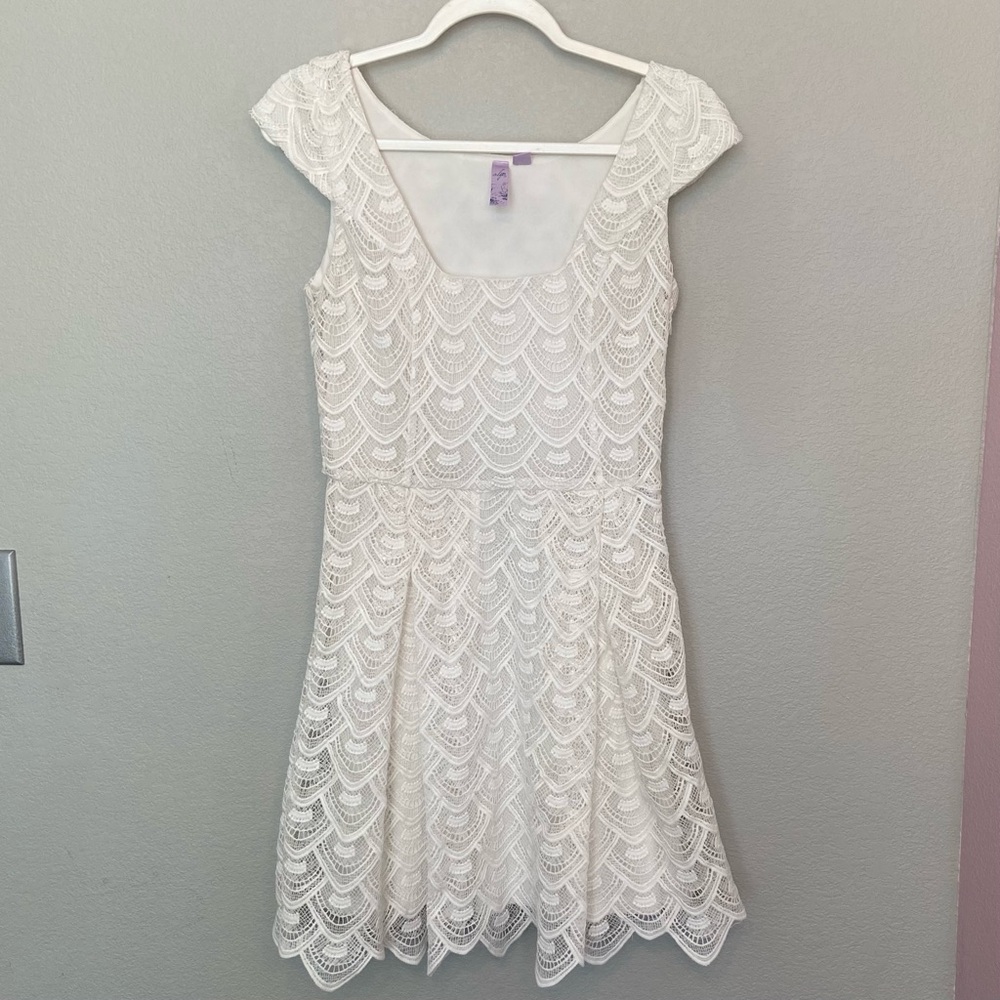 Alya Floral Lace Dress-Small. B67